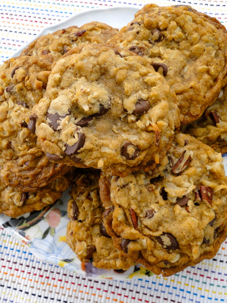 oatmeal coconut chocolate chip cookies