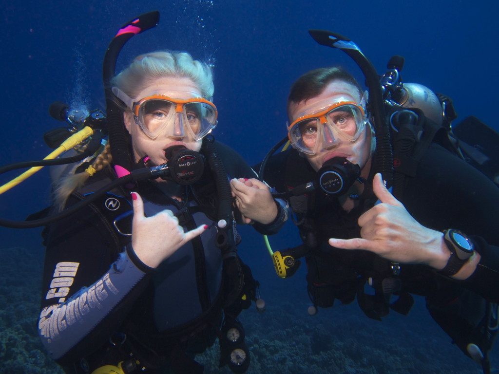 underwater shaka