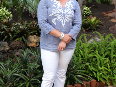 linen tunic white jeans