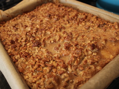 pecan praline cake