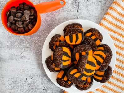 tiger-striped shortbread cookies